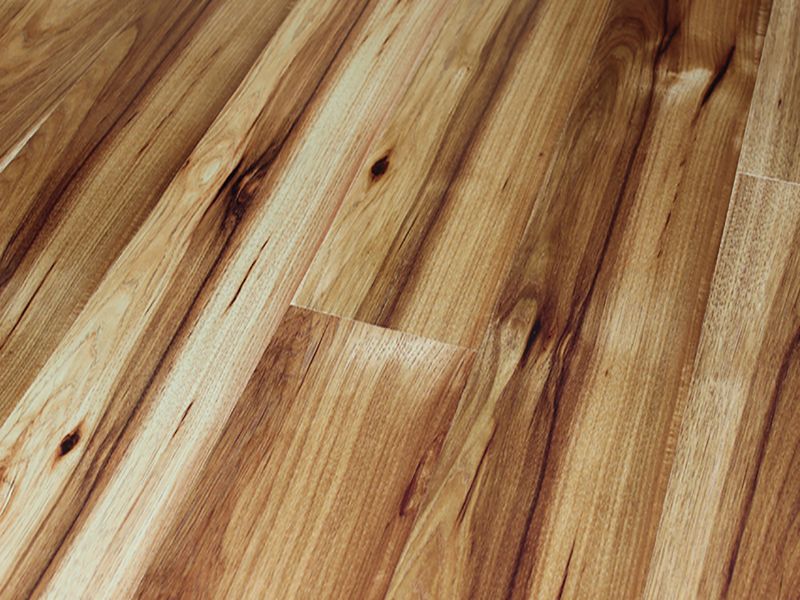 10Mm Metro High Shine 4V Tirana Hickory - 1.76M2 Pk - Ac4 - Hg Surface Finish - 10 X 159 X 1380Mm
