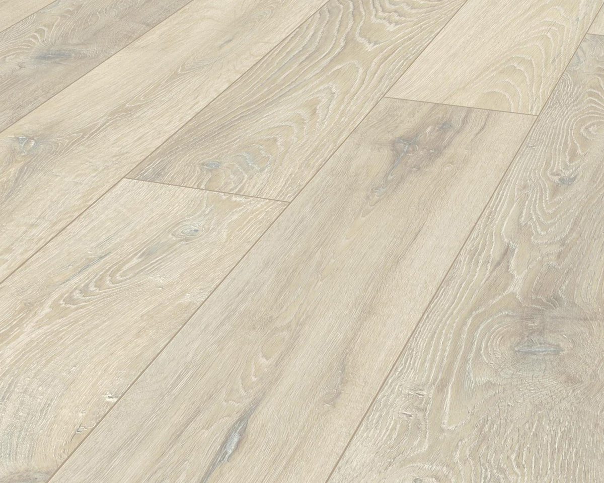 Porto Oak 12mm AC5 Laminate Flooring