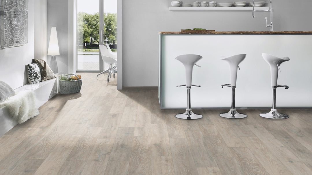 Porto Oak 12mm AC5 Laminate Flooring laminate flooring detail