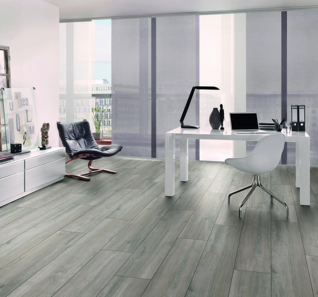 Bergen Oak 12mm AC5 Laminate Flooring installed in a room