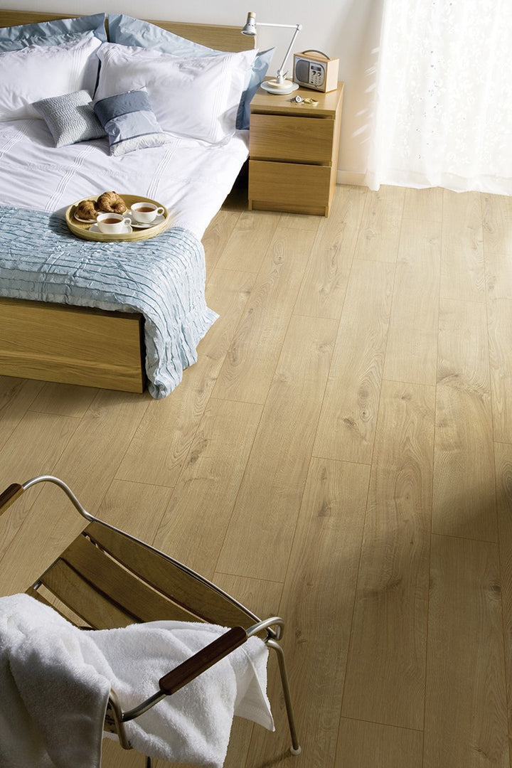 Barnyard Oak 12mm AC5 Laminate Flooring laminate flooring detail