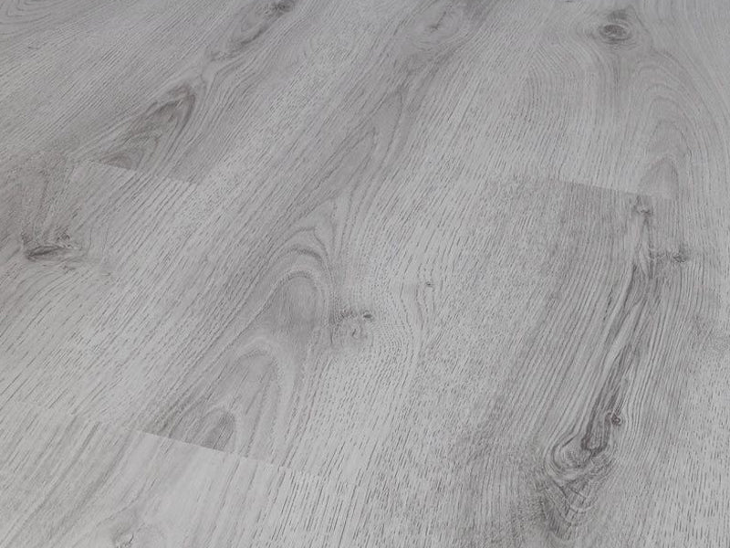 6Mm Basic Summer Oak Light Grey - 2.921M2 Pk - Ac3 - Pr Surface Finish - 6 X 193 X 1376Mm