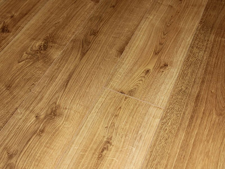 8Mm Dynamic 4V Irish Oak - 2.131M2 Pk - Ac4 - Pr Surface Finish - 8 X 193 X 1380Mm