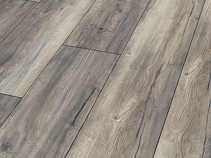 8Mm Exquisit Plus Wide 4V Barn Oak - 2.694M2 Pk - Ac4 - Er Surface Finish - 8 X 244 X 1380Mm