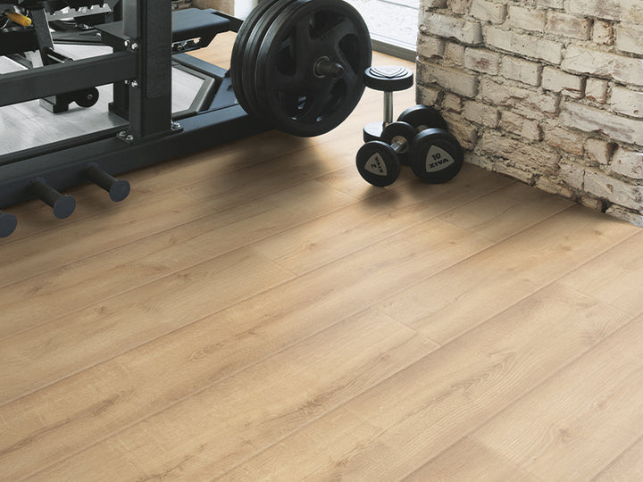 8Mm Living 4V Oak Elegante - 2.4M2 Pk - Ac4 - Av Surface Finish - 8 X 193 X 1383Mm
