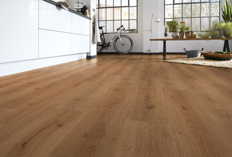 8Mm Excel 4V Brewery Oak - 2.131M2 Pk - Ac4 - Wg Surface Finish - 8 X 193 X 1380Mm
