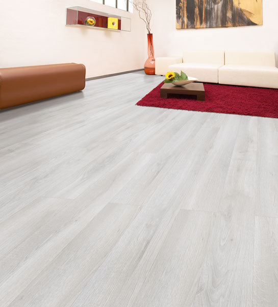 8Mm Living 4V Viento Oak - 2.4M2 Pk - Ac4 - Eg Surface Finish - 8 X 193 X 1383Mm