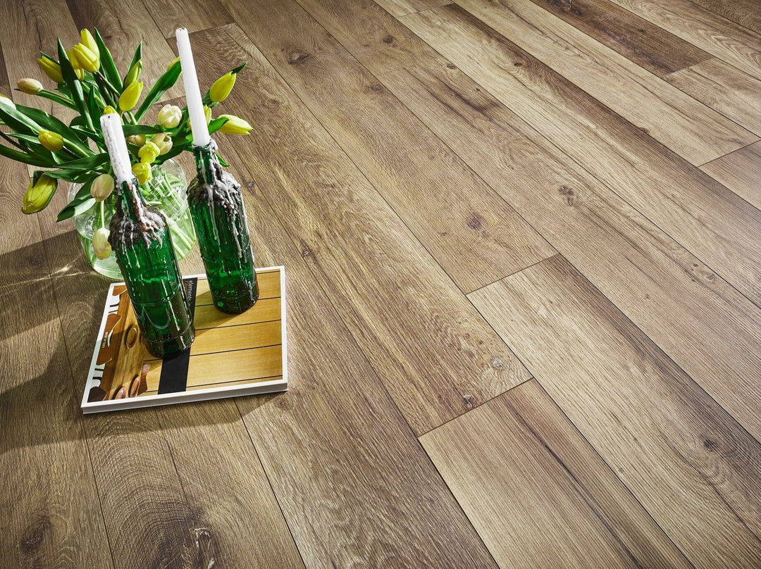 Wild West Oak Long Plank Aqua Plus 12mm AC5 Laminate Flooring laminate flooring detail