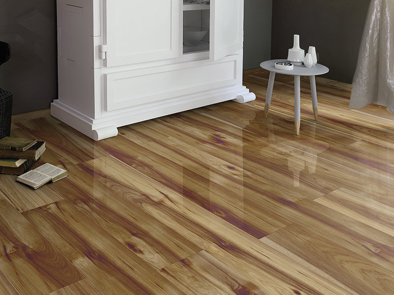 10Mm Metro High Shine 4V Tirana Hickory - 1.76M2 Pk - Ac4 - Hg Surface Finish - 10 X 159 X 1380Mm