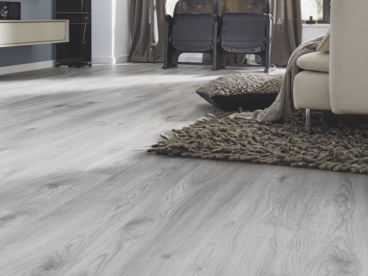 6Mm Basic Summer Oak Light Grey - 2.921M2 Pk - Ac3 - Pr Surface Finish - 6 X 193 X 1376Mm