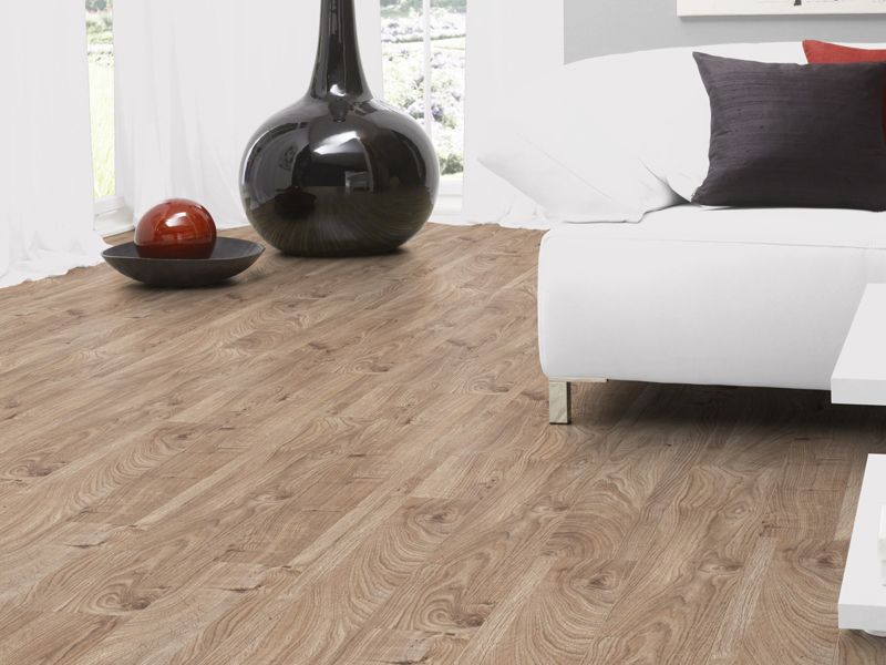 8Mm Dynamic Plus 4V Bracken Oak - 2.131M2 Pk - Ac4 - Er Surface Finish - 8 X 193 X 1380Mm