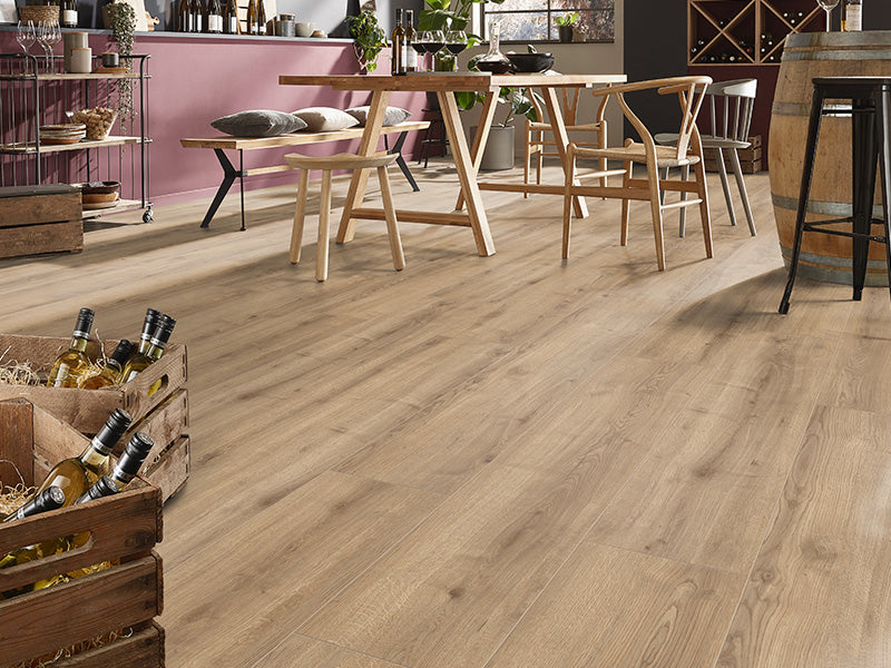 8Mm Rooms Aqua Suite 4V Luxor Oak Grey - 2.11M2 Pk  - Ac5 - Nr Surface - Aqua Pearl Joint, 24 Hr Nalfa Tested - 8 X 191 X 1380Mm