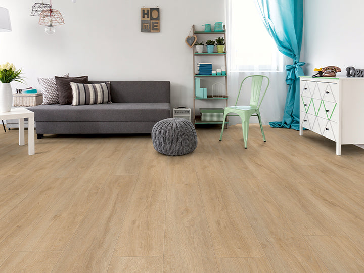 12Mm Robusto 4V Premium Oak Nature - 1.293M2 Pk - Ac5 - Af Surface Finish - 12 X 188 X 1375Mm