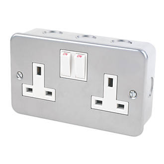 Sasta 2 Gang Metal Socket Switch