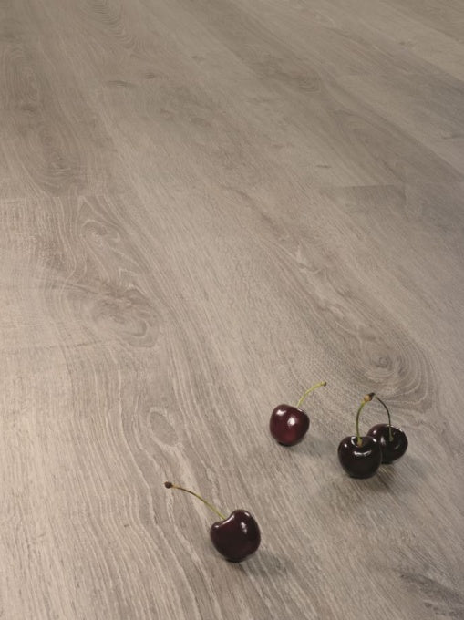 8Mm New York Oak - 2.131M2 Pk - Ac4 - Wg Surface Finish - 8 X 193 X 1380Mm