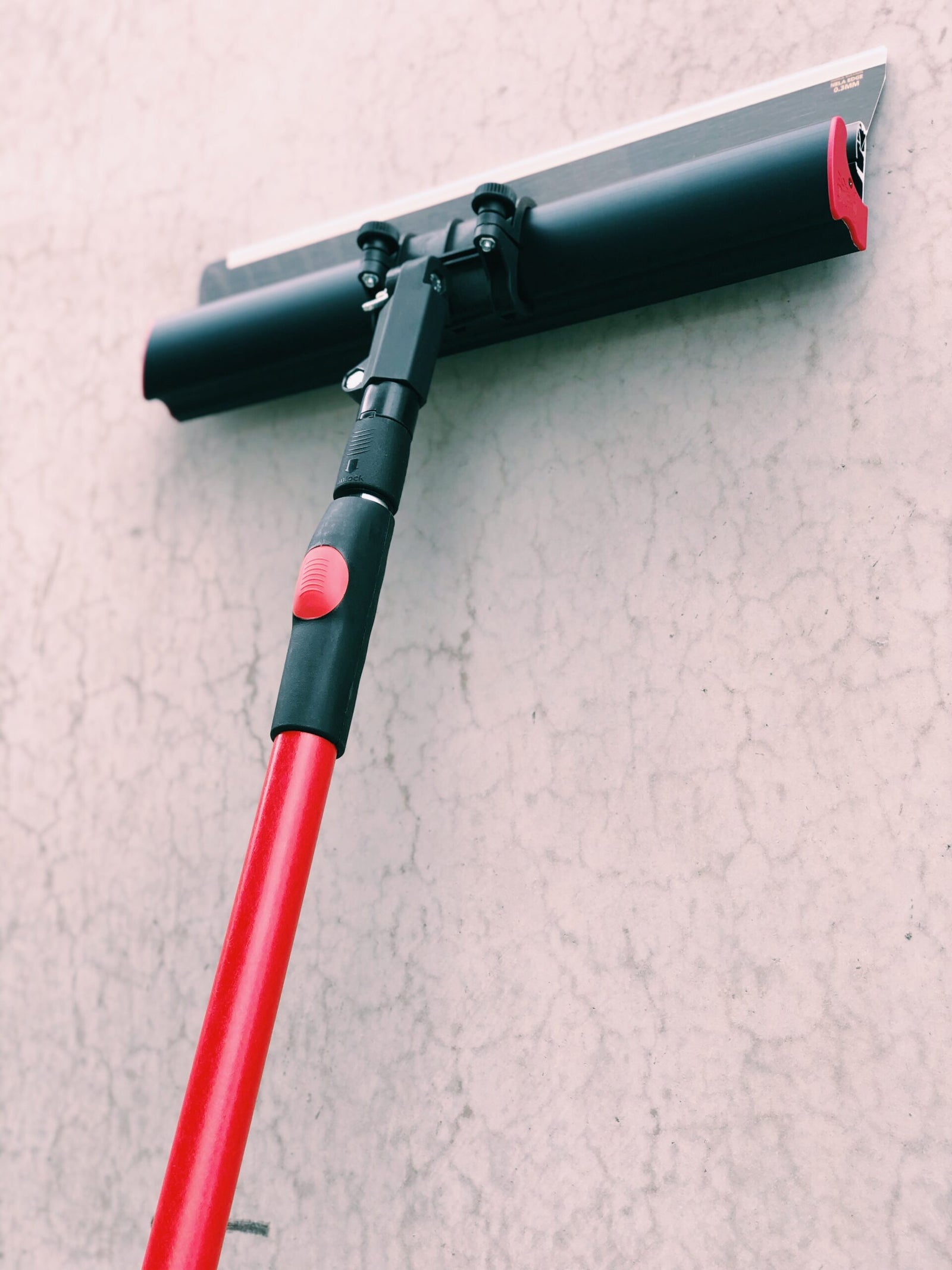 Nela Edge Attachment Device & Pole - Dynamite Hardware