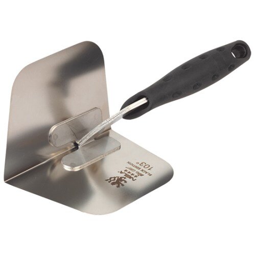 Nela Black Edition Corner Trowel - Dynamite Hardware